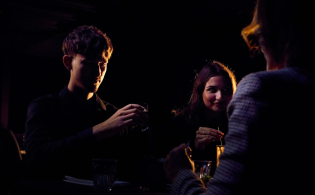 Dîner en solo dans un restaurant dans le noir à Londres